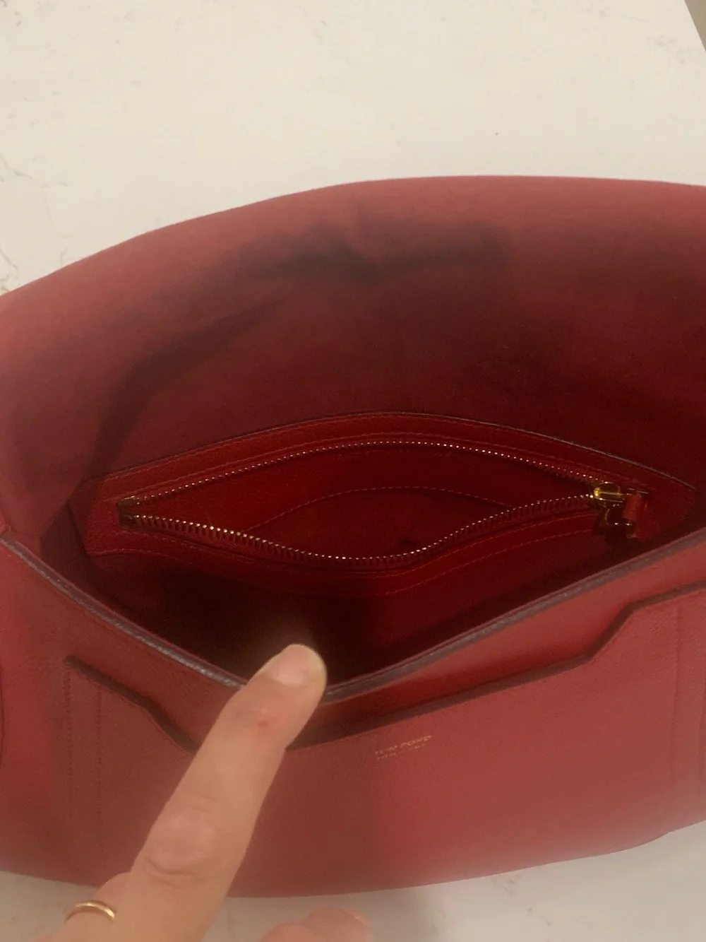 TOM FORD Medium Jennifer Grained Leather Shoulder Bag Red Color